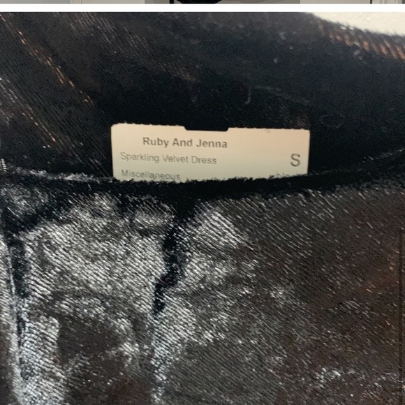 Black Sparkling Velvet Dress - Picture 3 of 3